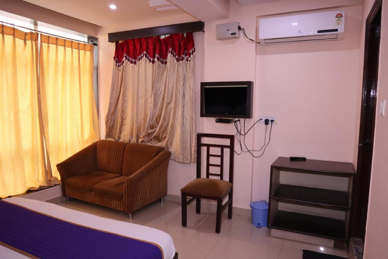 Smilestay Bns Lodge Bangalore Esterno foto
