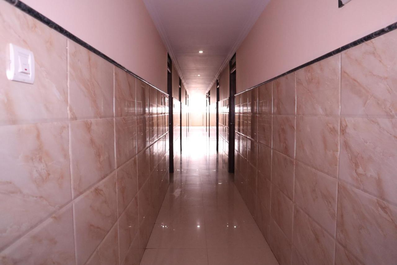 Smilestay Bns Lodge Bangalore Esterno foto