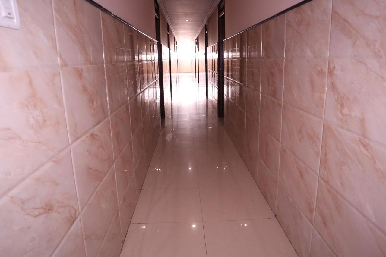 Smilestay Bns Lodge Bangalore Esterno foto
