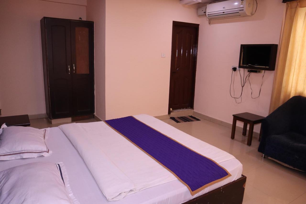 Smilestay Bns Lodge Bangalore Esterno foto
