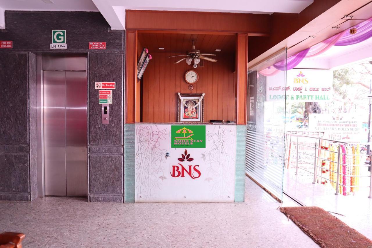 Smilestay Bns Lodge Bangalore Esterno foto